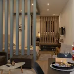 Celestia House דירה *