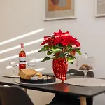 Celestia House * קאלאבאקה