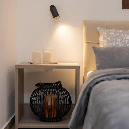 Celestia House شقة كالامباكا