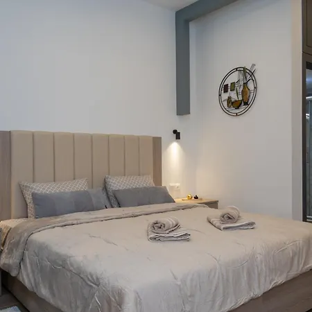 Celestia House شقة *