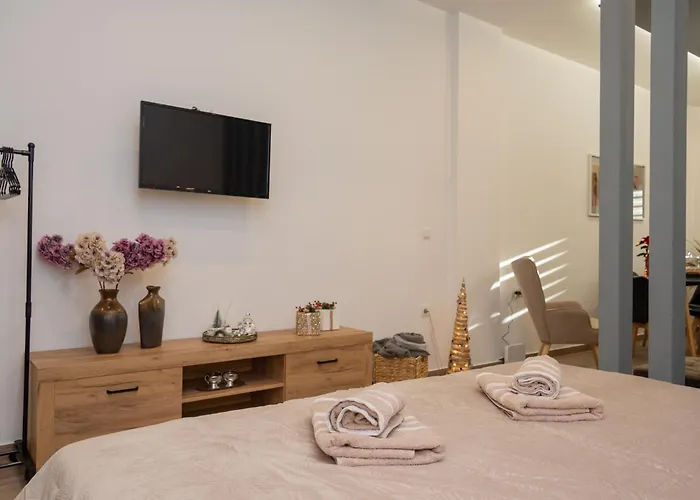 Apartament Celestia House *